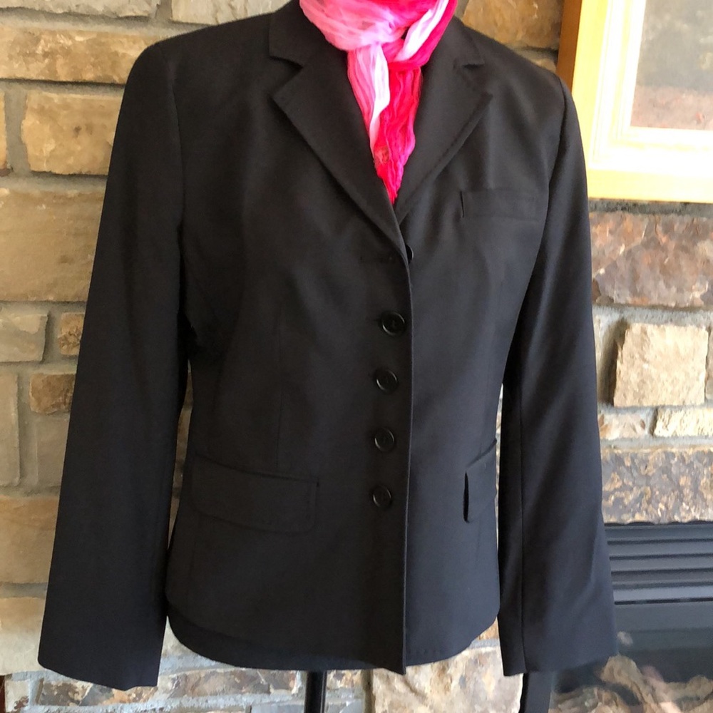 TALBOTS Black Blazer with black buttons & topstitching 🌺